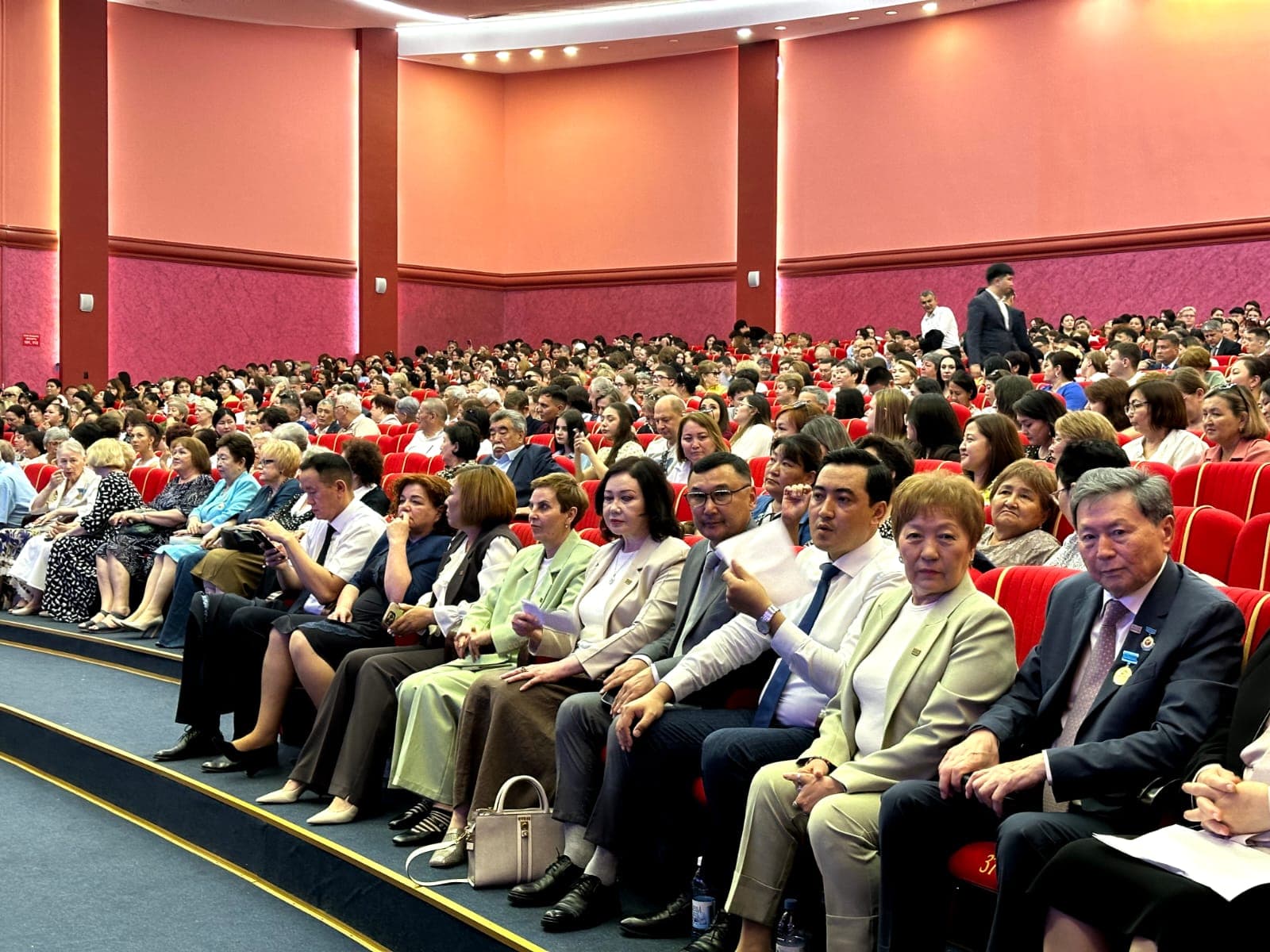 Лучших медицинских работников области чествовали в Костанае