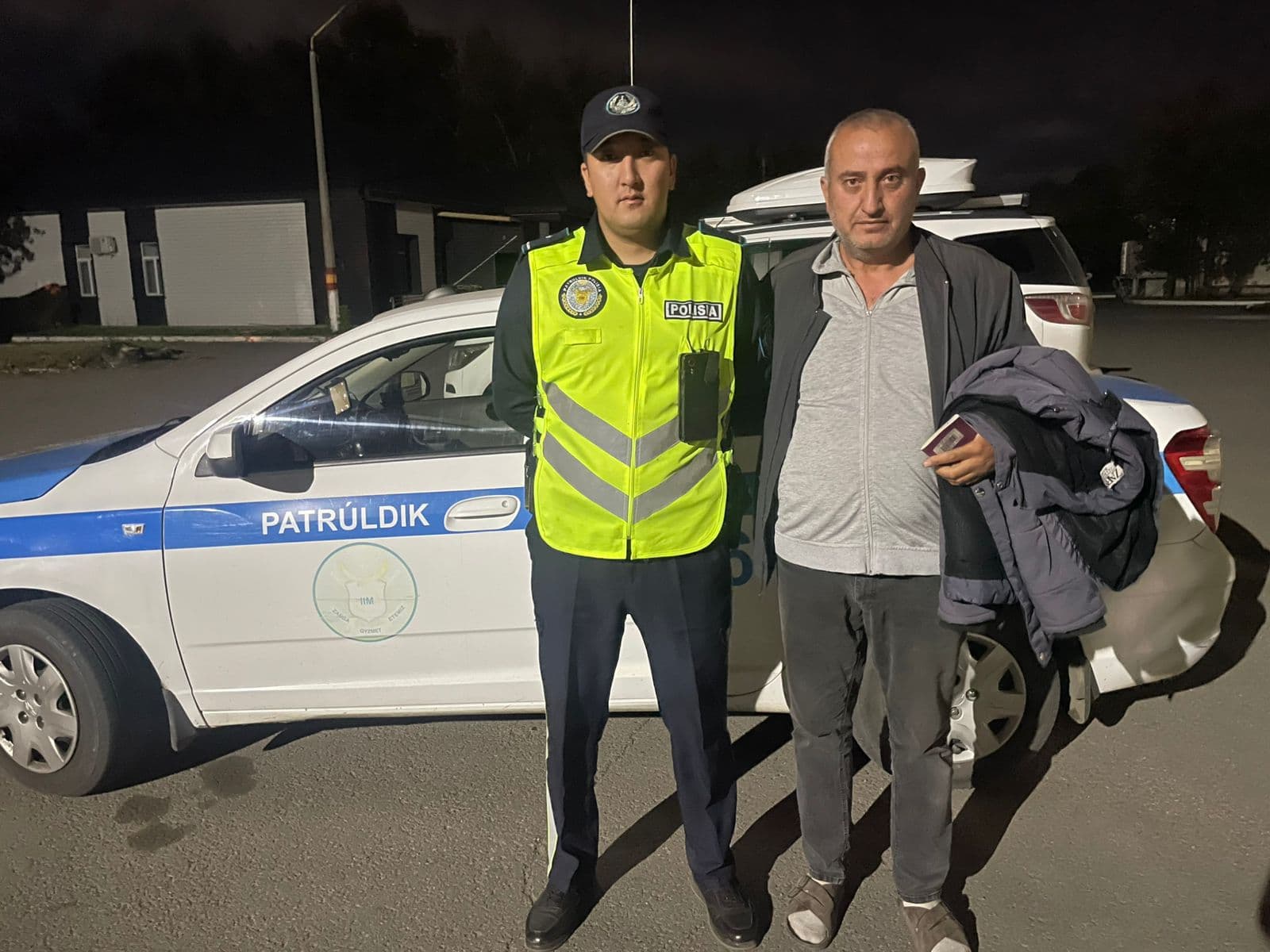 Рудненские полицейские помогли дальнобойщику из Турции