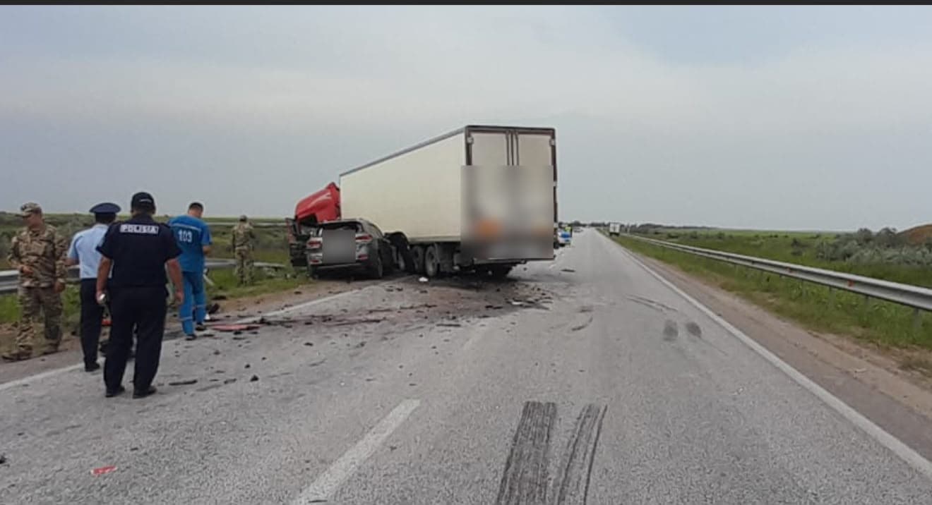 Два человека погибли в аварии в районе Б.Майлина