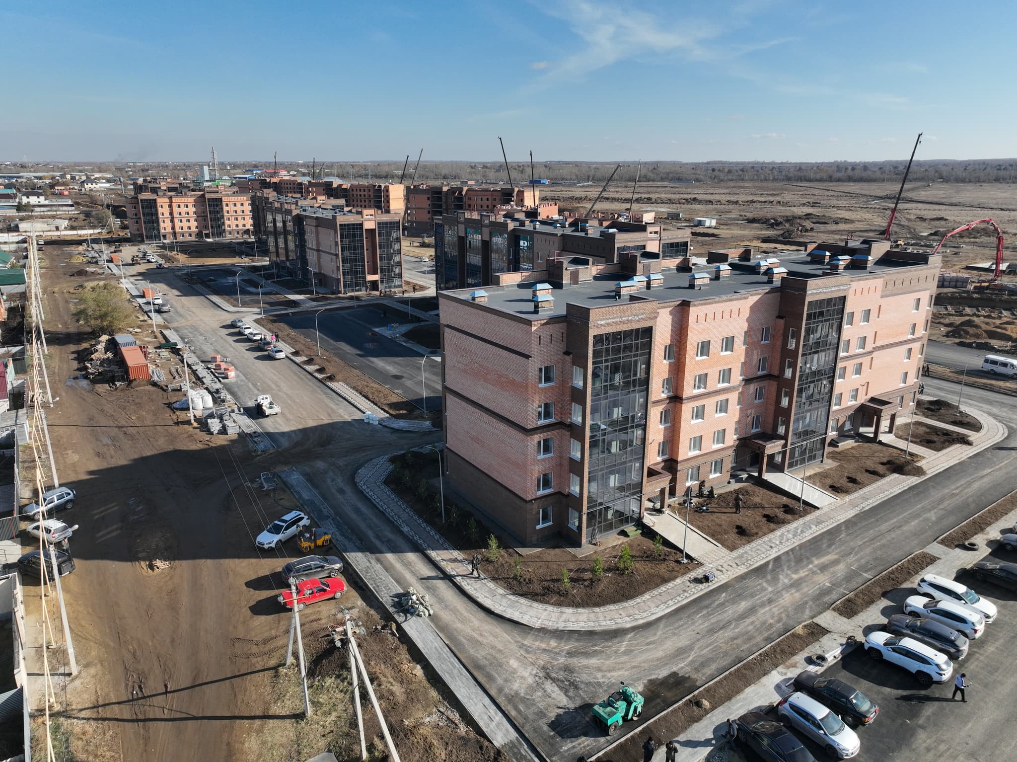 Многоэтажки, ТРЦ, школа и дворец спорта. В городе Тобыл появятся новые объекты